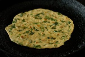 methi-paratha-recipe12