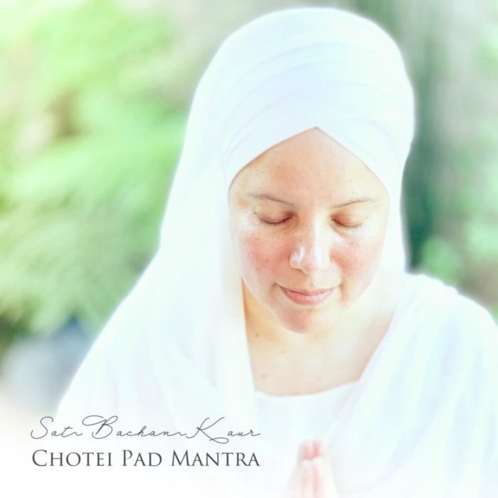caratula chotei pad mantra sat bachan kaur